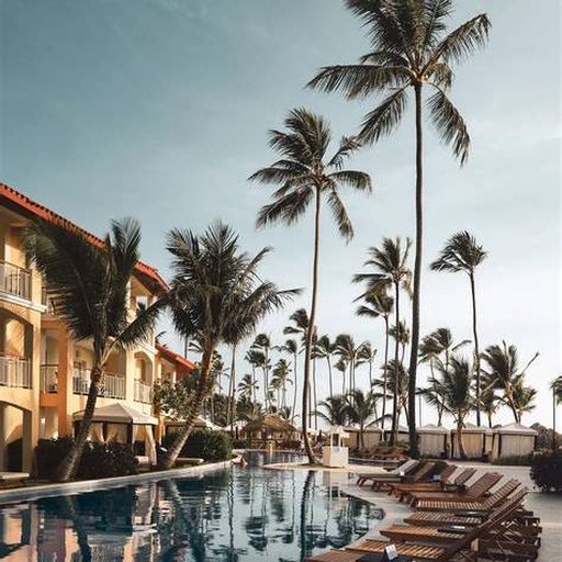 Hotel property discovery